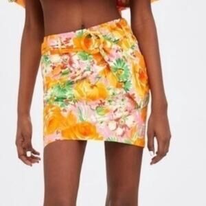 Zara pink floral belted mini skirt pockets size Medium tropical